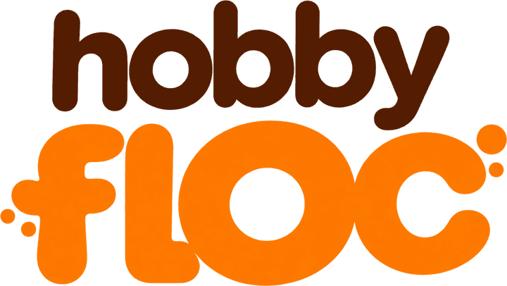 Logo da HobbyFloc, com “hobby” em marrom e “FLOC” em laranja